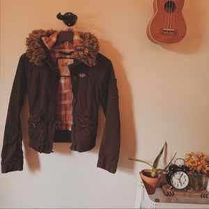 Hollister button hooded fur lined utility jacket